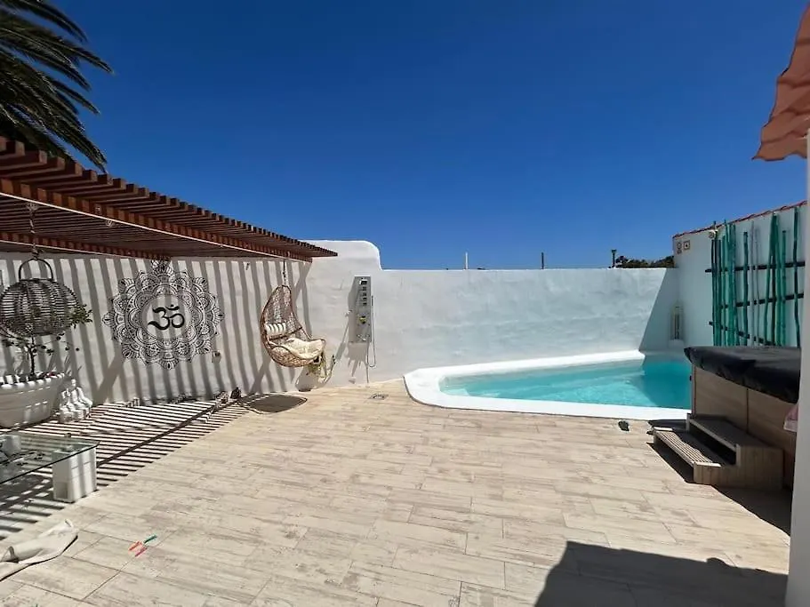 サンタクルスデテネリフェ Casa Claudia Radazulヴィラ スペイン